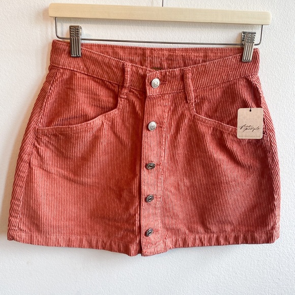 💕 HOSTPICK 💗 Free People NWT Corduroy Mini Skirt - Picture 7 of 9